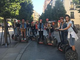 13 Por el centro en segway
